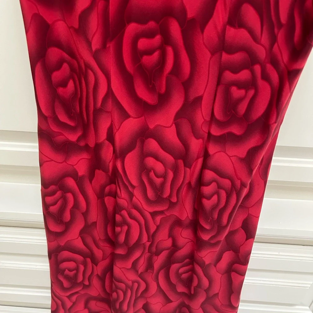 Elegant Red Rose Pattern Silk Dress - Picture 5 of 5